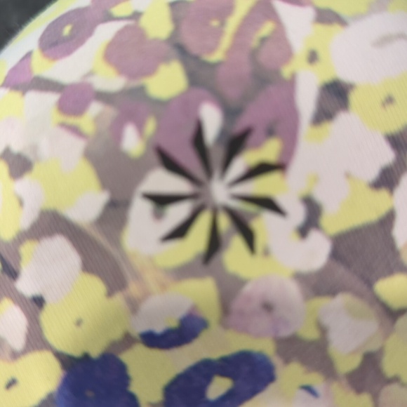 Athleta Elation Train 7/8 Tight dynamic leopard pastel - Picture 4 of 8